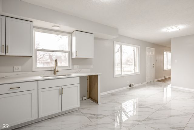 4507 Earlham Drive, Indianapolis, IN 46227