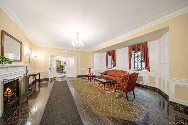 77-14 113th Street 6R, Forest Hills, NY 11375