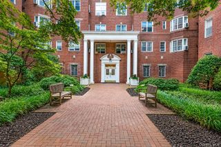 77-14 113th Street 6R, Forest Hills, NY 11375
