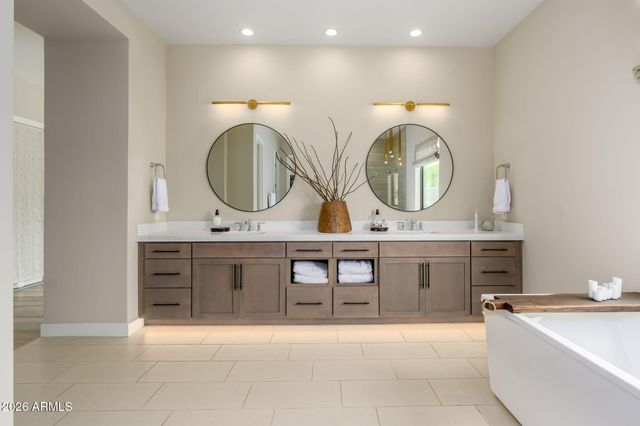 8350 E OLD PAINT Trail, Scottsdale, AZ 85266