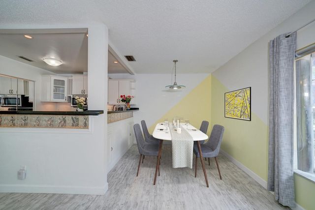 7223 SAN LUIS COURT, Tampa, FL 33634