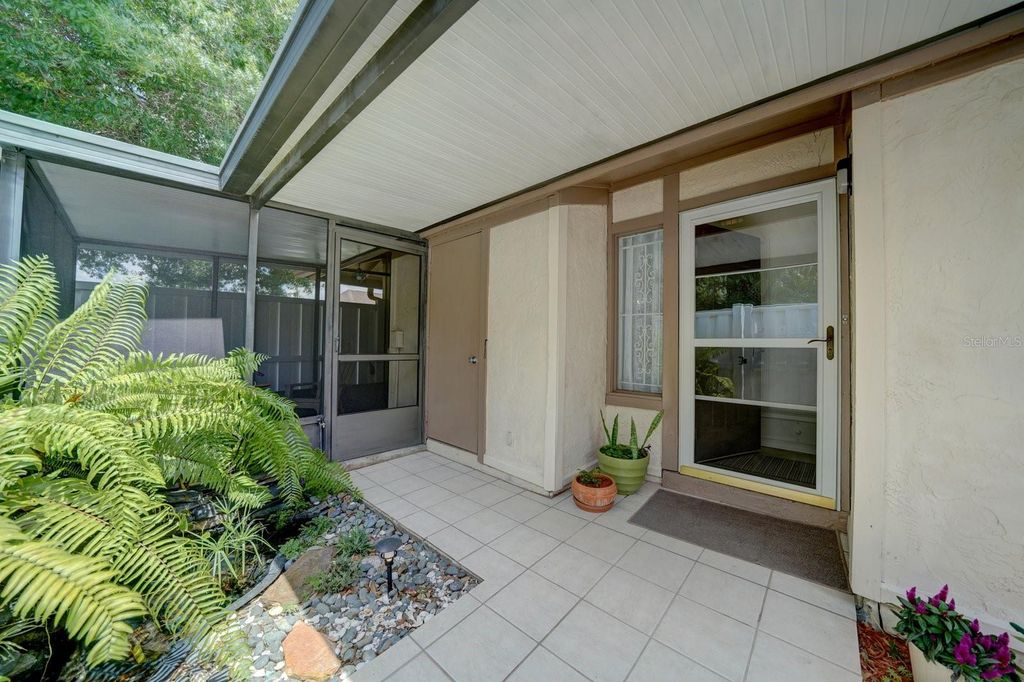 7223 SAN LUIS COURT, Tampa, FL 33634