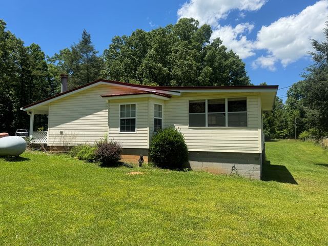 28 Honaker Road, Blairsville, GA 30512