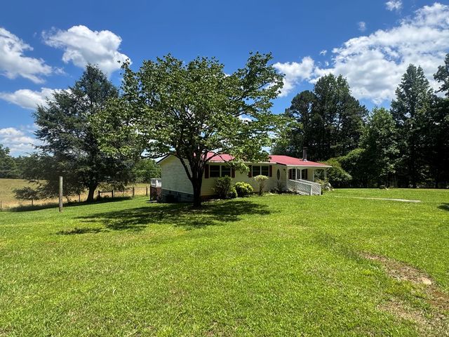 28 Honaker Road, Blairsville, GA 30512