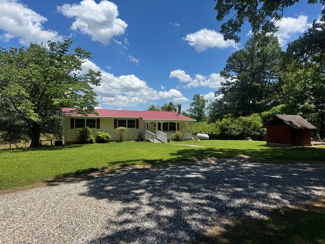 28 Honaker Road, Blairsville, GA 30512