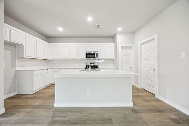 1500 Wild Plum Way, Alvarado, TX 76009