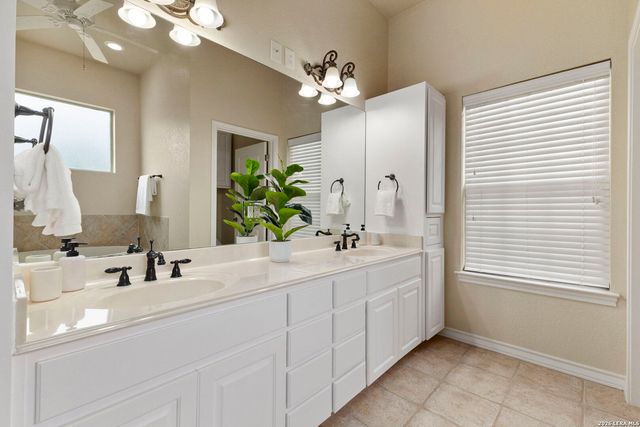 128 Comal Oak, Bulverde, TX 78163
