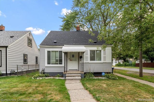 15867 Leona Drive, Redford, MI 48239