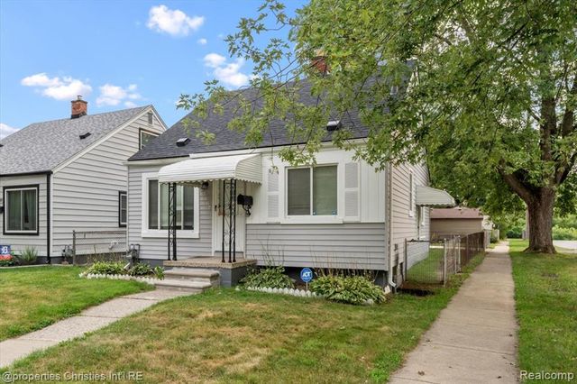 15867 Leona Drive, Redford, MI 48239