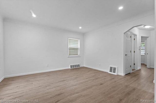 15867 Leona Drive, Redford, MI 48239
