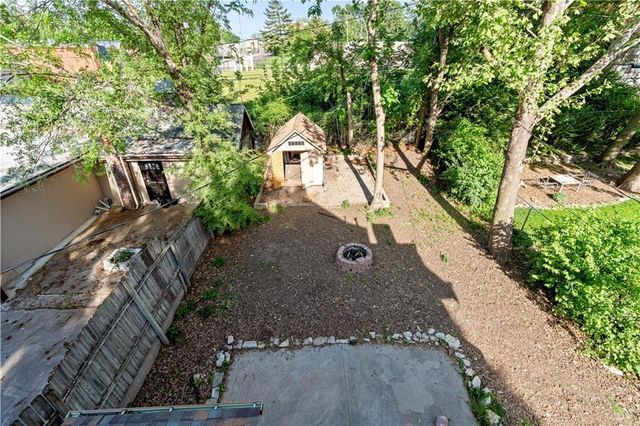 2803 Harrison Street, Kansas City, MO 64109