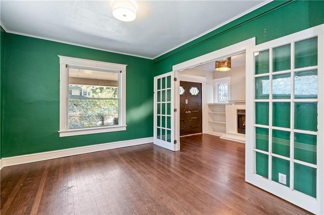 2803 Harrison Street, Kansas City, MO 64109