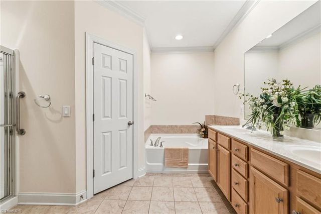 5252 Esher Drive, Walkertown, NC 27051