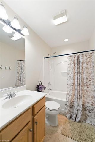 5252 Esher Drive, Walkertown, NC 27051
