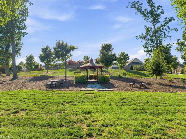 5252 Esher Drive, Walkertown, NC 27051