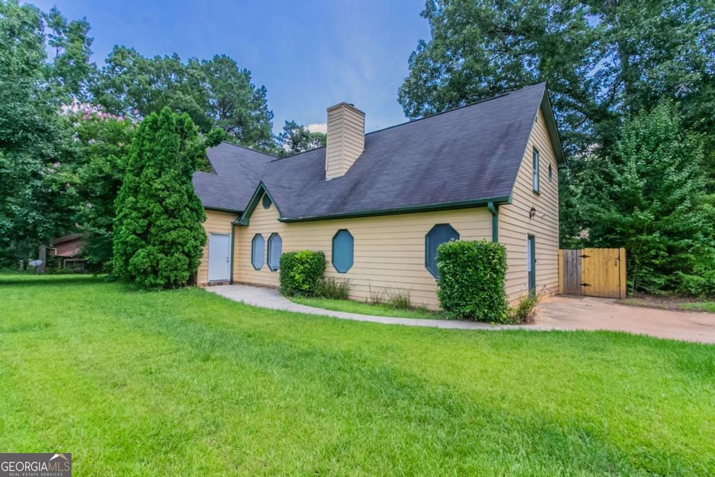 10 Briarcliff Place, Stockbridge, GA 30281