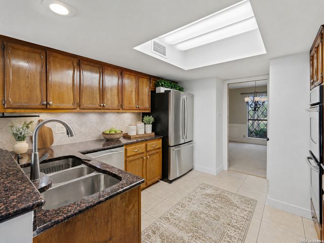 28417 ROYAL ASCOT DR, Fair Oaks Ranch, TX 78015