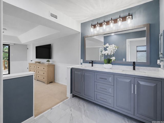 28417 ROYAL ASCOT DR, Fair Oaks Ranch, TX 78015
