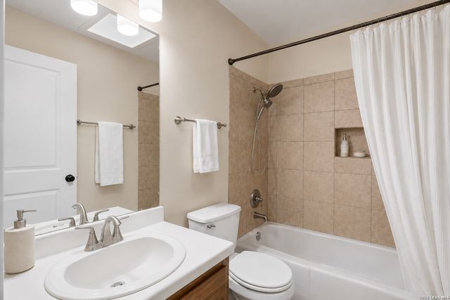 28417 ROYAL ASCOT DR, Fair Oaks Ranch, TX 78015
