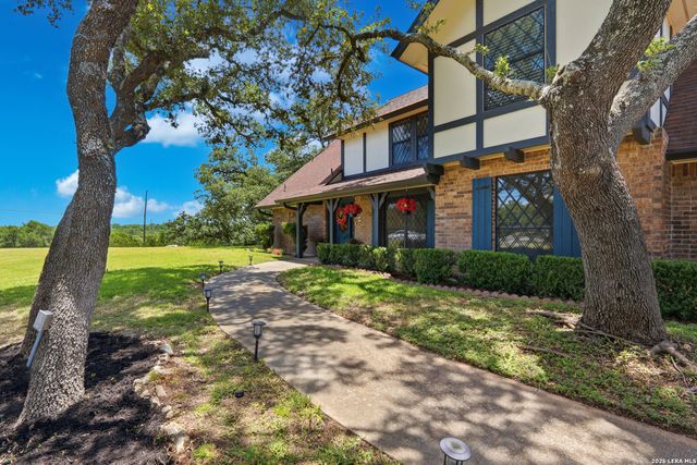 28417 ROYAL ASCOT DR, Fair Oaks Ranch, TX 78015