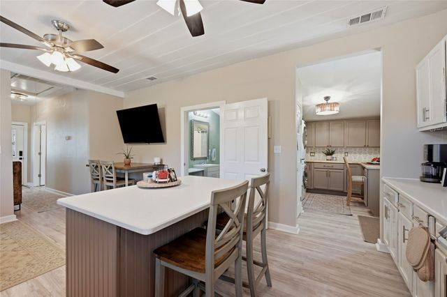 100 Buchanan Street, Whitesboro, TX 76273