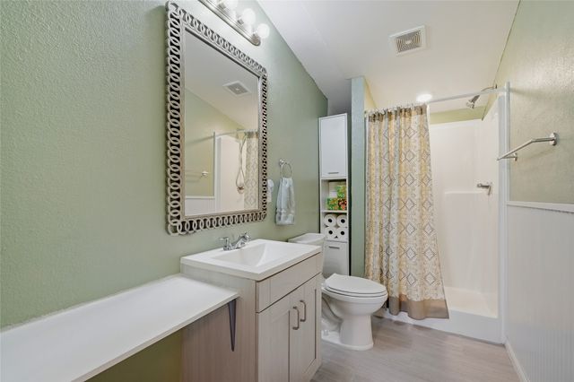 100 Buchanan Street, Whitesboro, TX 76273