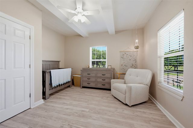 100 Buchanan Street, Whitesboro, TX 76273