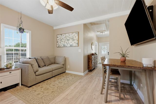 100 Buchanan Street, Whitesboro, TX 76273