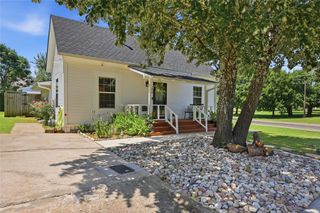 100 Buchanan Street, Whitesboro, TX 76273