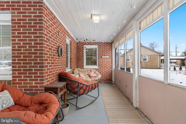 8 GEORGETOWN RD, Penns Grove, NJ 08069