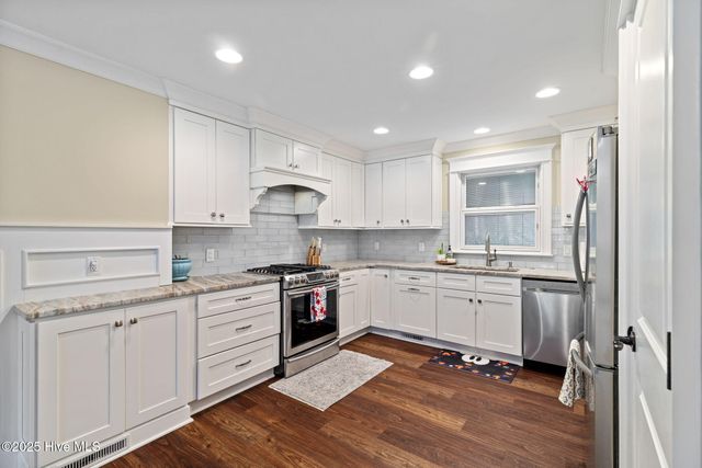 233 Chimney Lane, Wilmington, NC 28409