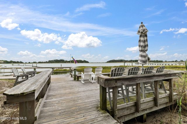 233 Chimney Lane, Wilmington, NC 28409