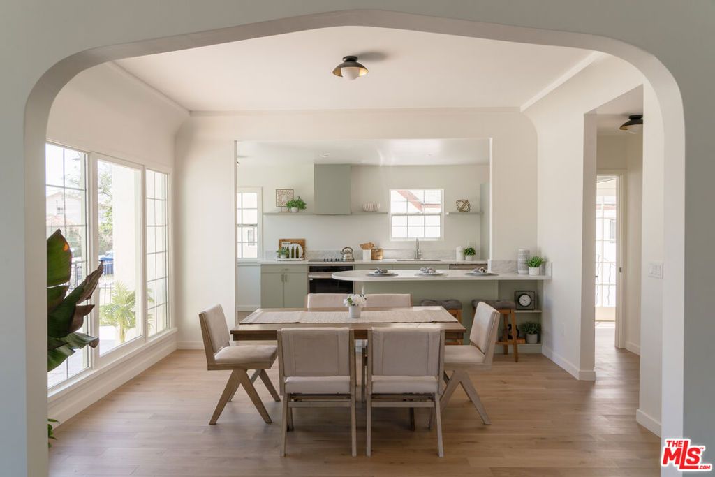 Image 14 of property listing at 1826 W 78th Street, Los Angeles, CA 90047