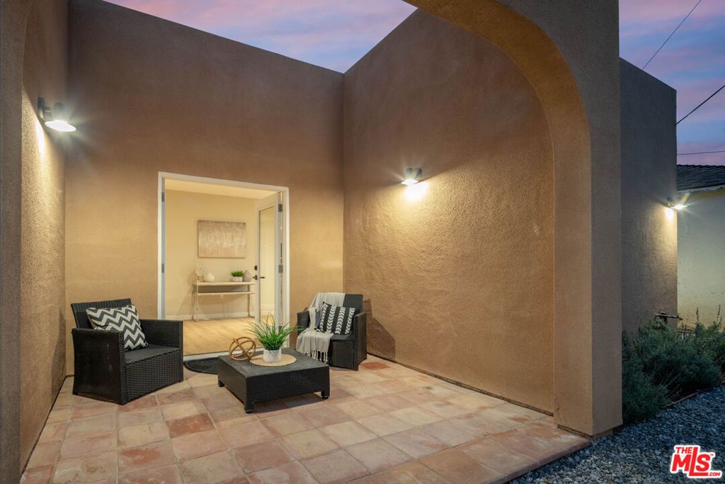 Image 51 of property listing at 1826 W 78th Street, Los Angeles, CA 90047