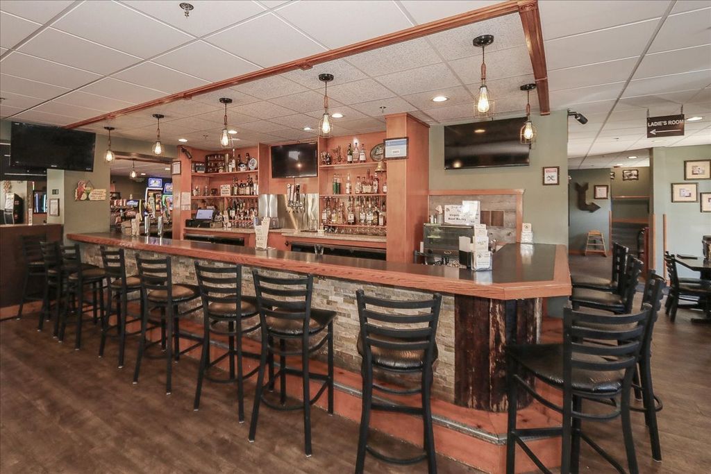 101-103 E Irving Park Road, Roselle, IL 60172 — photo 2