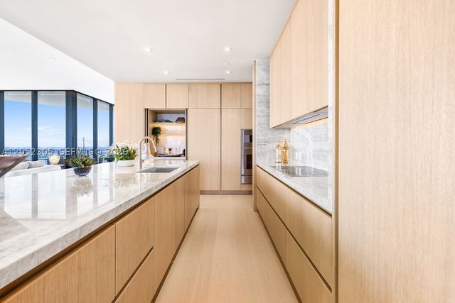 500 Alton PH4701, Miami Beach, FL 33139