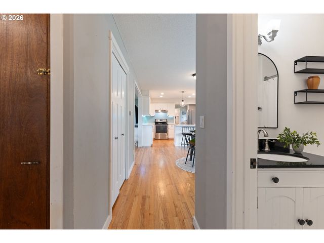 2755 Sw 182ND Ave, Beaverton, OR 97003