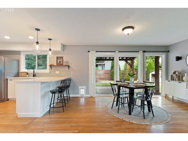 2755 Sw 182ND Ave, Beaverton, OR 97003