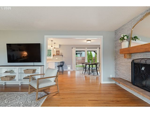 2755 Sw 182ND Ave, Beaverton, OR 97003