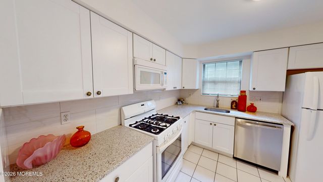 1 Amherst Court 1, Freehold, NJ 07728