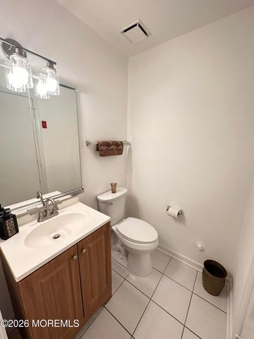 1 Amherst Court 1, Freehold, NJ 07728