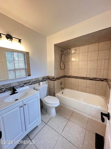 1 Amherst Court 1, Freehold, NJ 07728