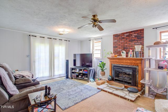 865 Shelleys Road, Bristol, VA 24202
