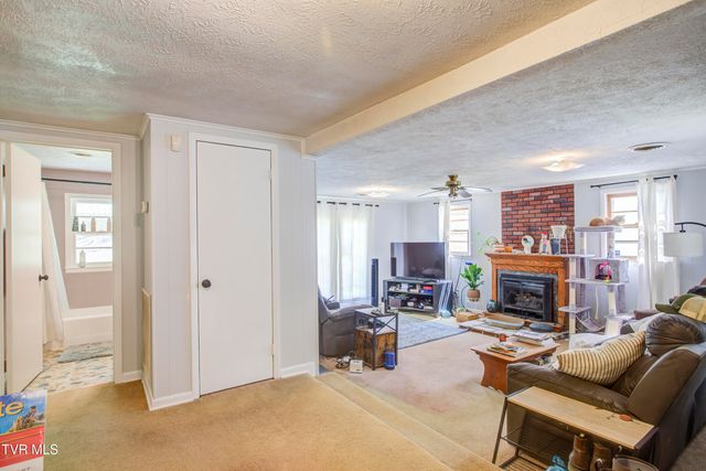865 Shelleys Road, Bristol, VA 24202