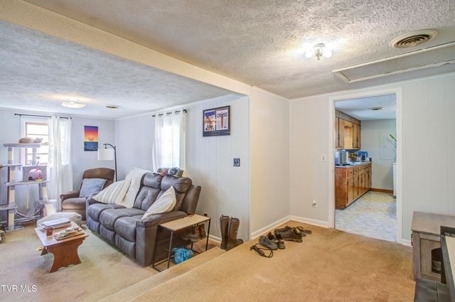 865 Shelleys Road, Bristol, VA 24202