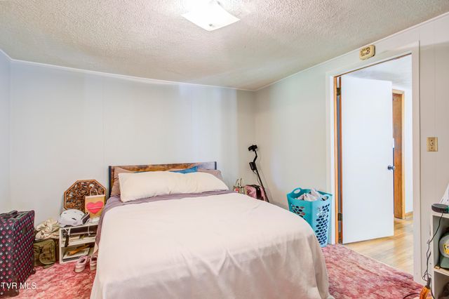 865 Shelleys Road, Bristol, VA 24202
