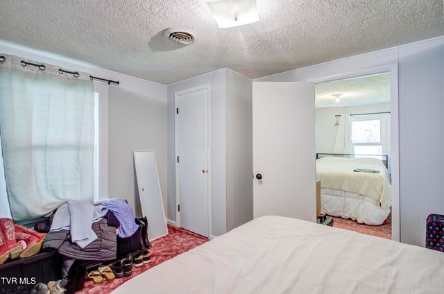 865 Shelleys Road, Bristol, VA 24202