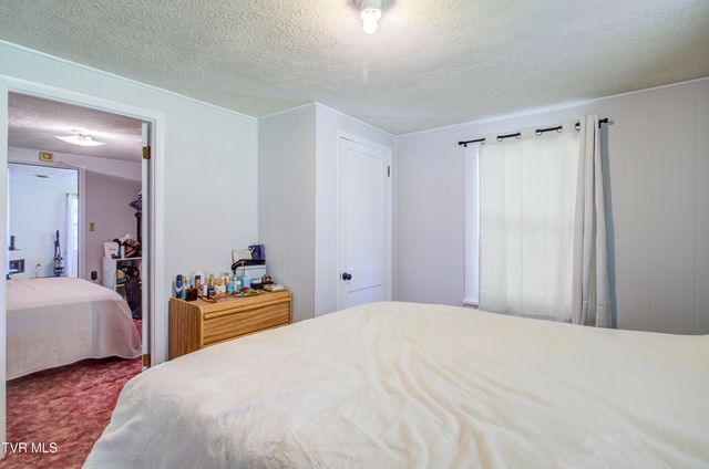 865 Shelleys Road, Bristol, VA 24202