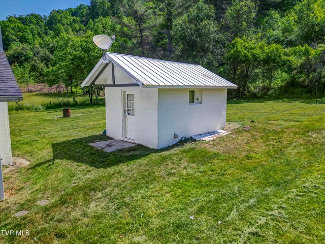 865 Shelleys Road, Bristol, VA 24202