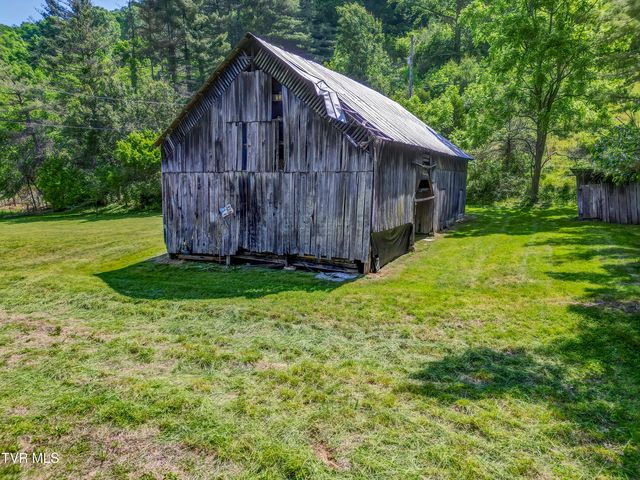 865 Shelleys Road, Bristol, VA 24202